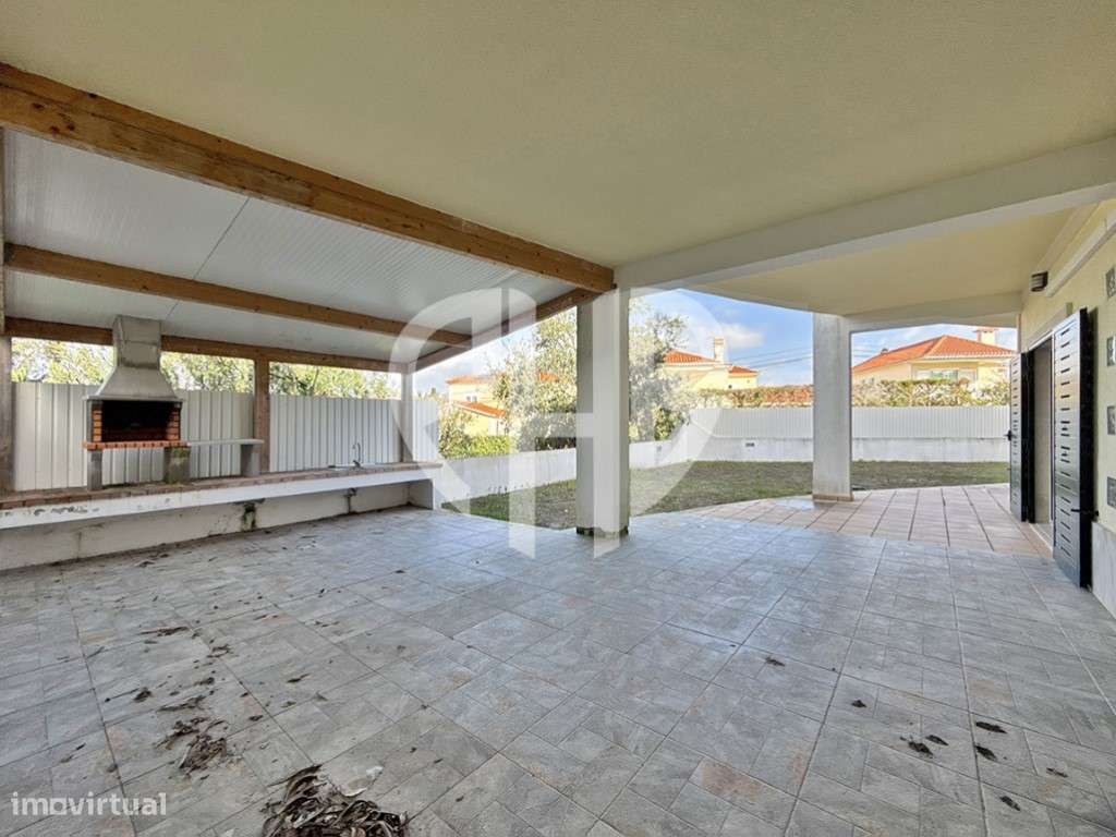 Moradia Geminada T4 // Condominio - Aldeia de Irmãos / Azeitão-58