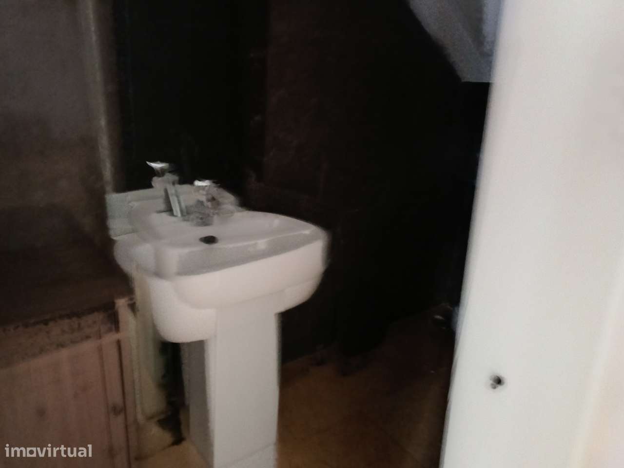 Prédio p Familia com Jardim jtº Praça Espanha e São D.Benfica-18