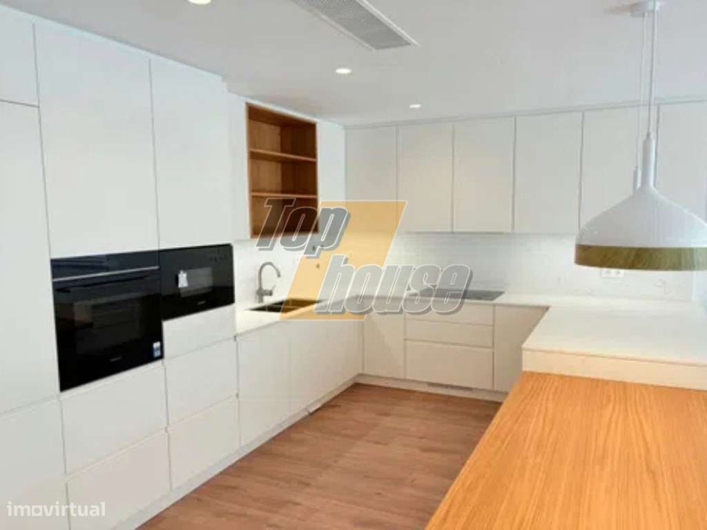 Moradia Isolda T4+1 Almada - Grande imagem: 4/33