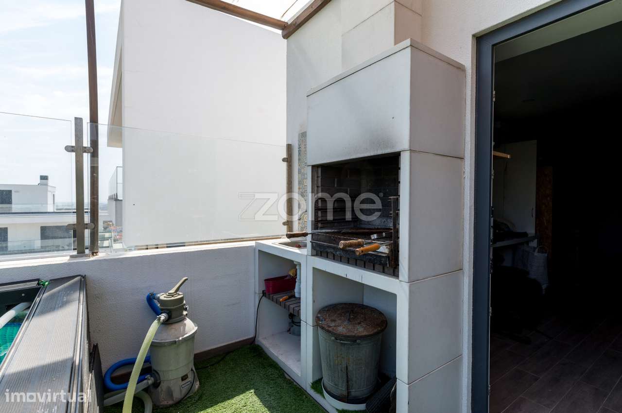 Moradia T4 Bª São Sebastião - Famões-46