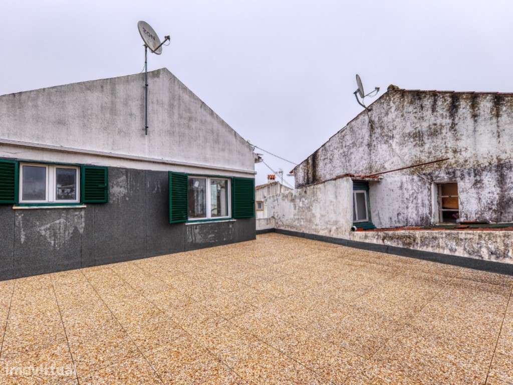 Moradia T4 com Quintal e Terraço, a Apenas 4 Minutos do Centro da V...-33