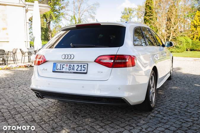 Audi A4 Avant 2.0 TDI DPF clean diesel S line Sportpaket - 32