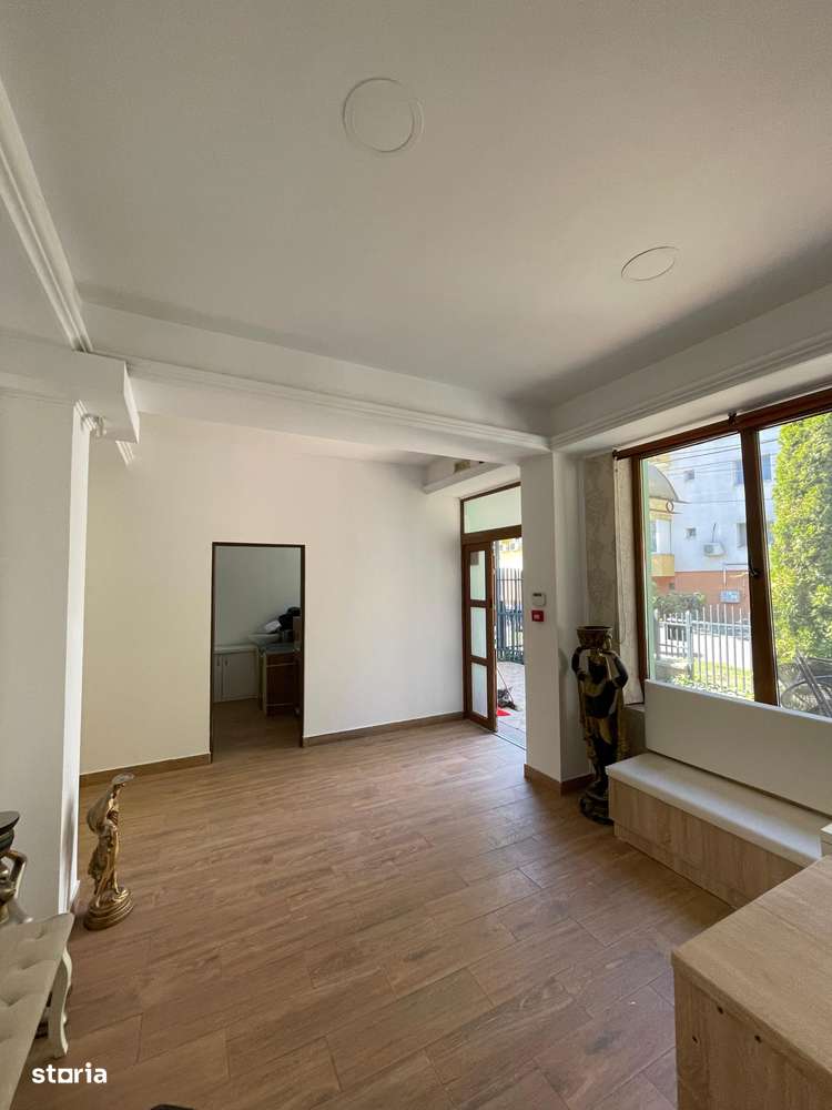 Spatiu comercial 75MP Complex Studentesc 800 euro - Imagine principală: 4/13