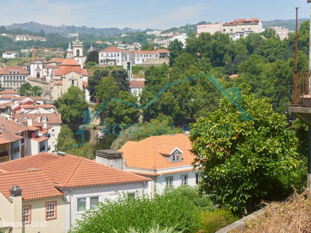 TERRENO COM VISTA RIO - CENTRO DE AMARANTE-13