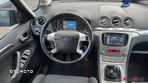 Ford S-Max - 14