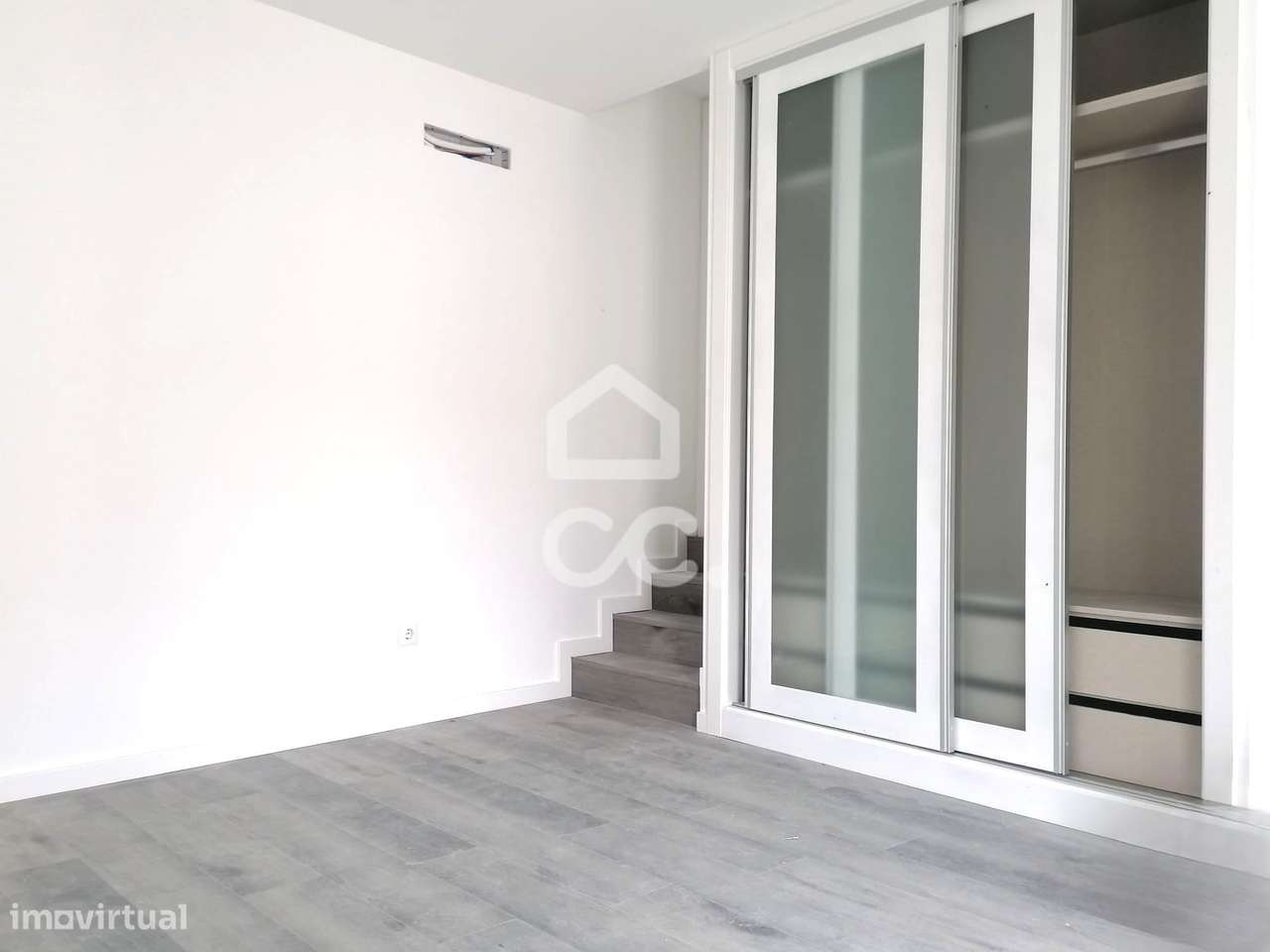 Moradia T3 totalmente remodelada, em Lourinhã – Conforto, modernidade-5