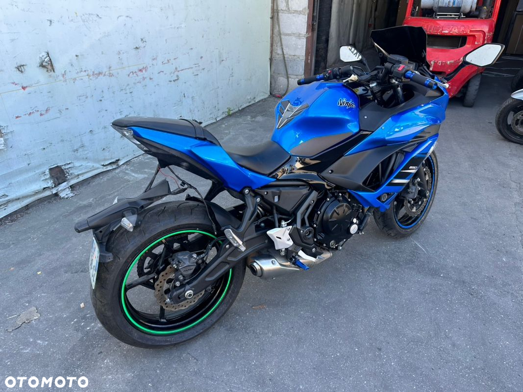 Kawasaki Ninja - 3