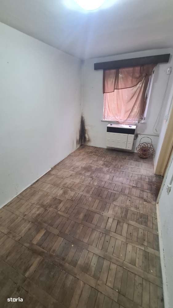 Apartament cu 3 camere de vânzare în Curtea de Argeș. - Imagine principală: 5/11