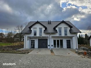 Nowy dom w zabudowie bliźniaczej w Kruszynie