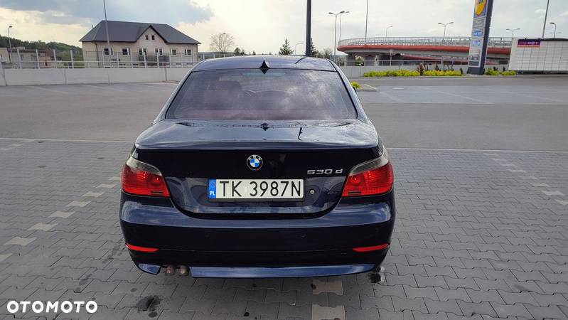 BMW Seria 5 - 12