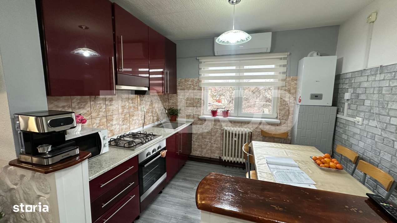 Apartament cu curte si pivnita la casa 4 camere zona Lazaret Sibiu - Imagine principală: 4/17