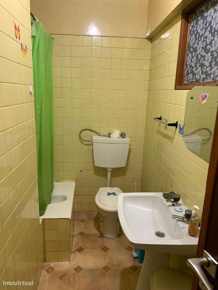 Apartamento T4 para Remodelação Total em Arroios – Rua Pascoal de Melo - Grande imagem: 2/11