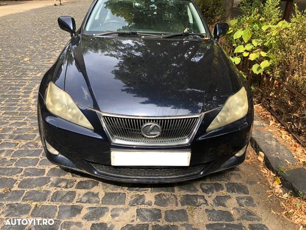 Dezmembrez Lexus IS 220D culoare albastru - 3