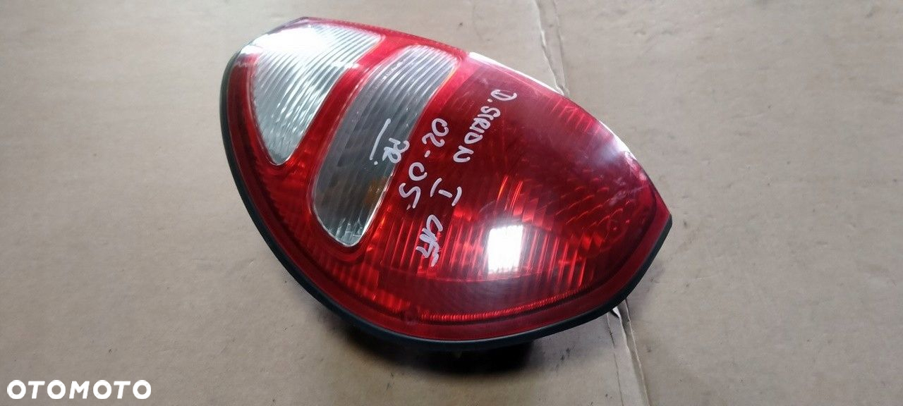 Daihatsu Sirion I lift 01- lampa tylna prawa - 3