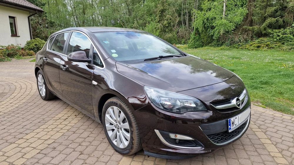 Opel Astra J 1.7 CDTI Executive S&S 2014
