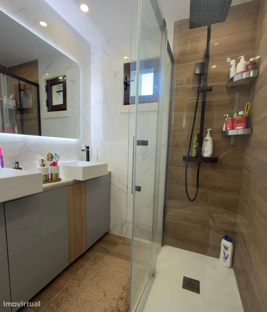 Apartamento T3 Duplex ao Monte dos Burgos-32
