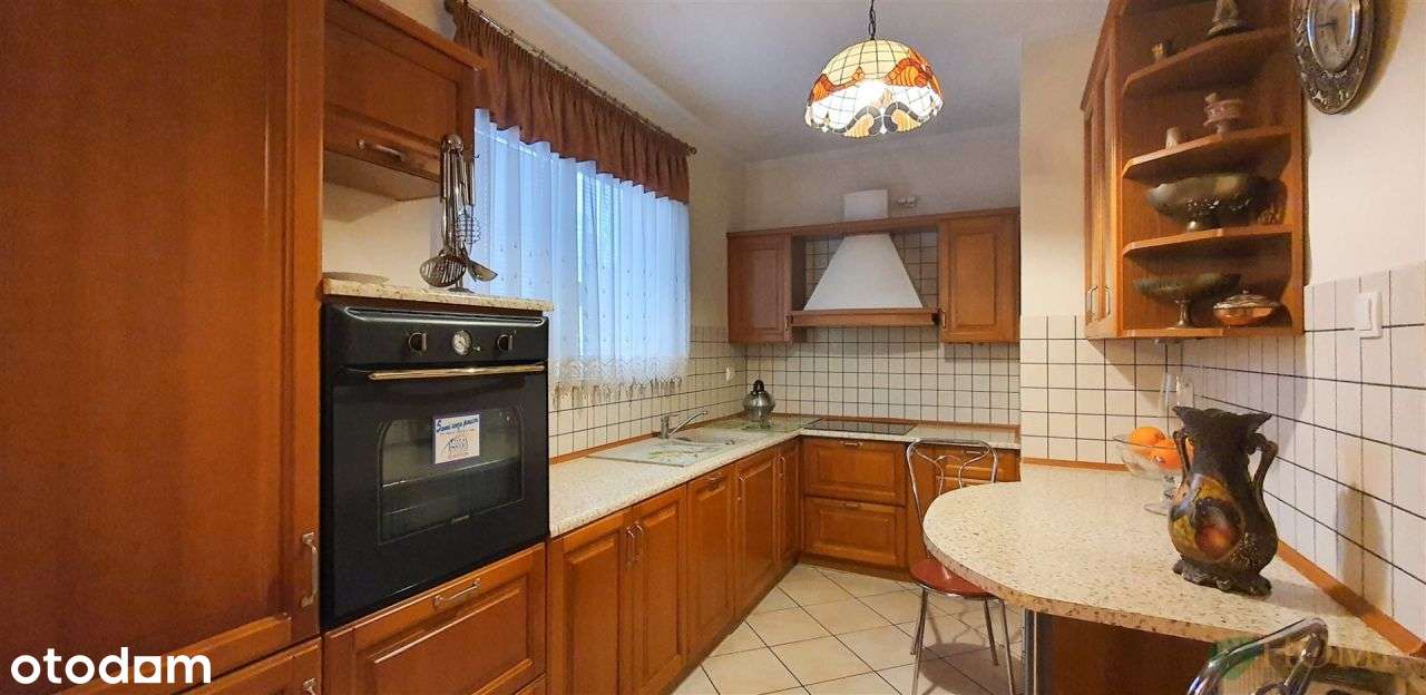 Trzy-pokojowe z dwoma balkonami.-4