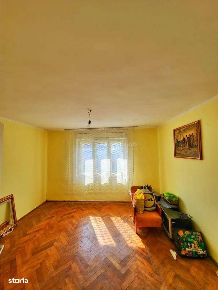 Casa  Saniob - 2000 mp teren-4