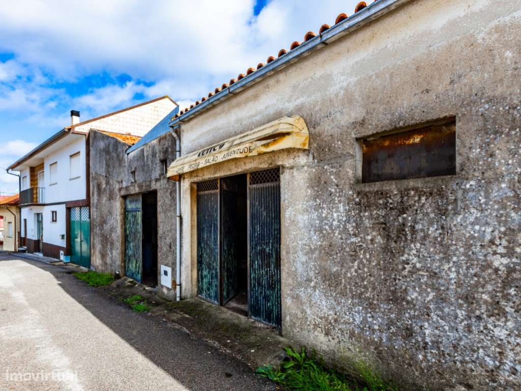 Moradia M1 - Enxofães, Ideal para investidor! - Grande imagem: 1/20