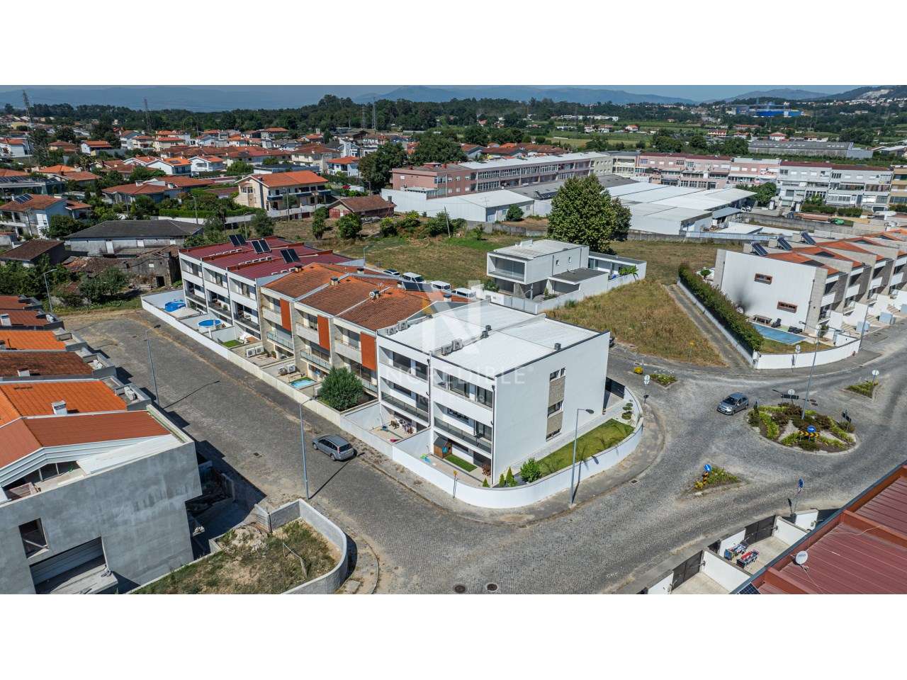 MORADIA T3 SEMI-NOVA EM GAVETO – MERELIM, BRAGA-38