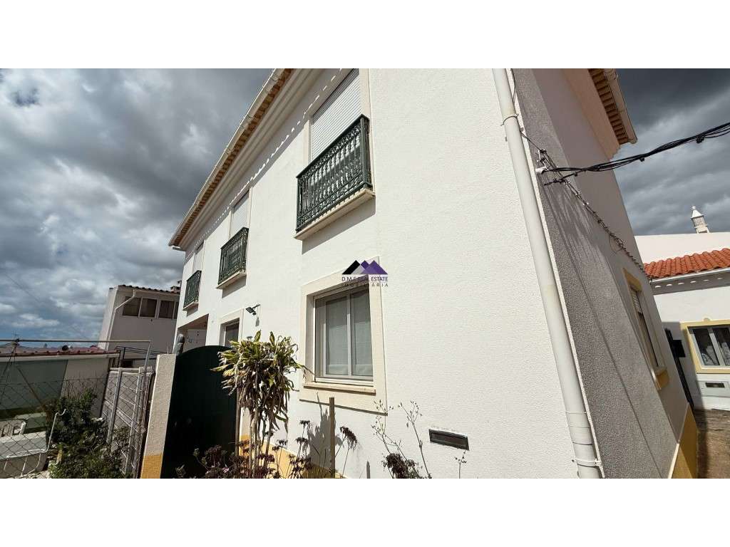 Moradia V3+1 a 600m da Praia - Grande imagem: 5/54