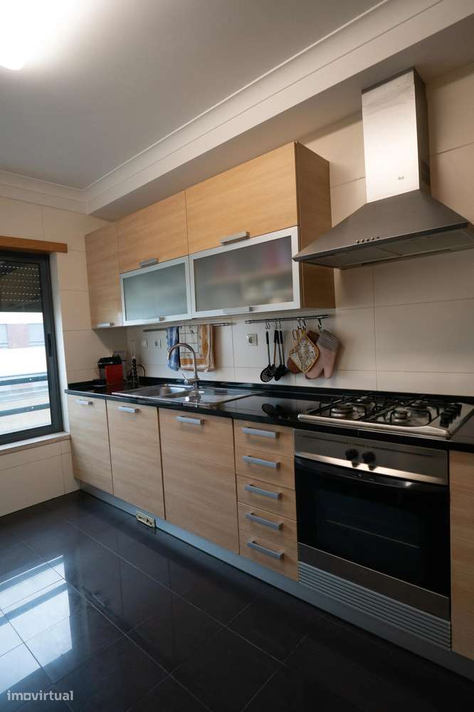 Apartamento à venda na Rua Sebastião e Silva, Santo António dos C.-5