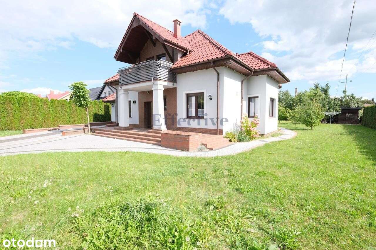 Wybudowany, prawie niezamieszkany, jak nowy!