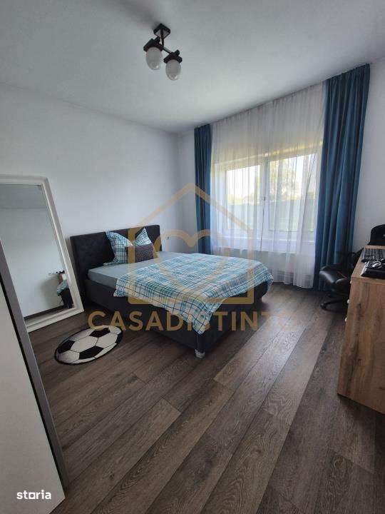 Casa pe nivel cu garaj si 6 ari teren in Sasar - Imagine principală: 4/12