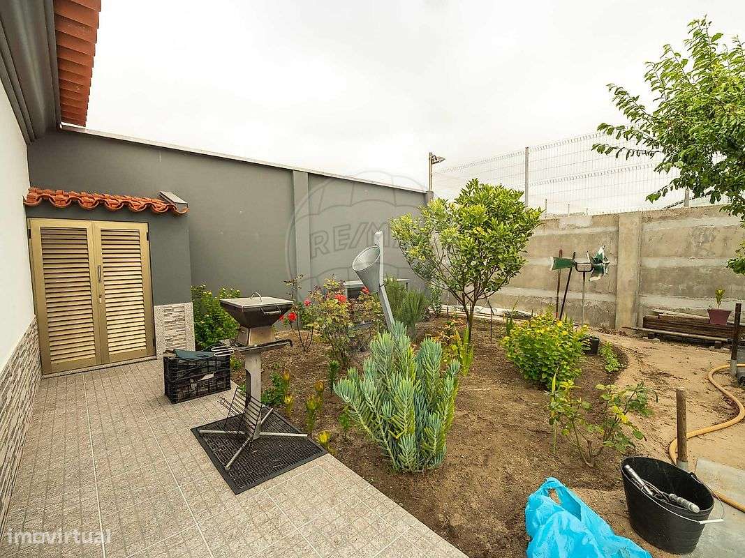 Moradia T3 para venda-45