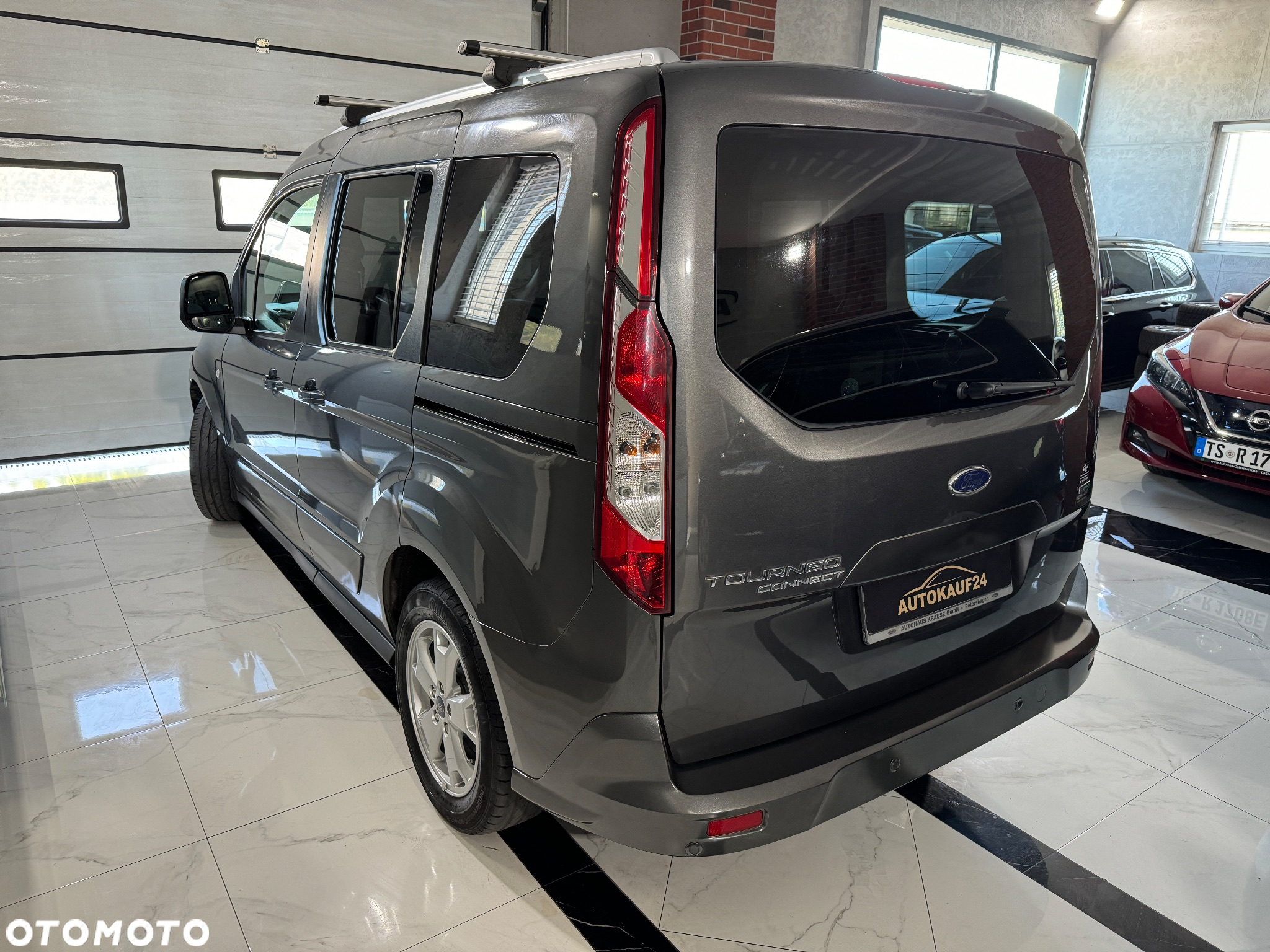 Ford Tourneo Connect 1.0 EcoBoost Start-Stop Titanium - 5