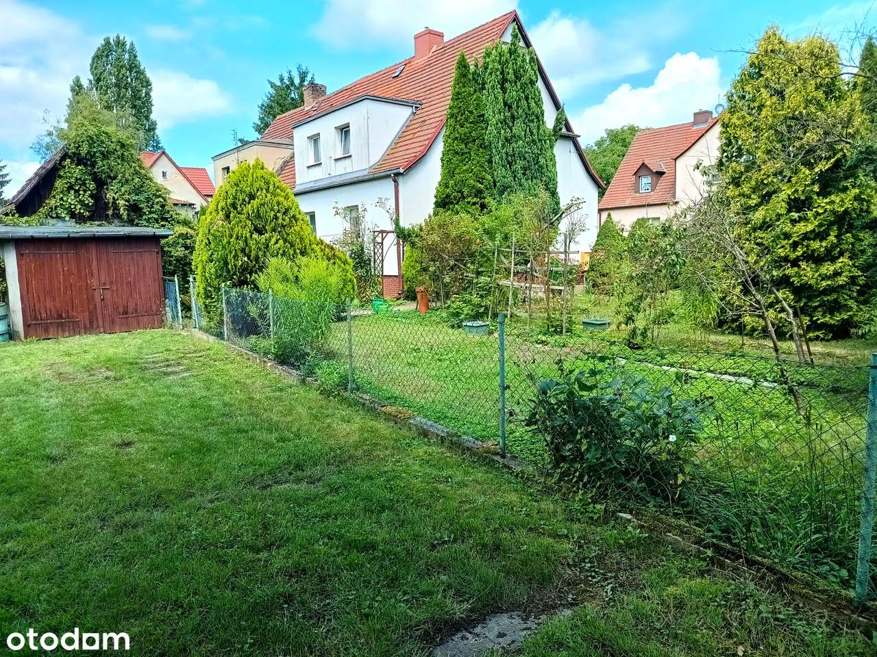 Dom z dużym ogrodem, 2 niezależne mieszkania, garaż i budynek gosp. - Pełny obrazek: 3/19