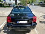 Toyota Avensis 2.0 D4D Sdn. Sol - 4