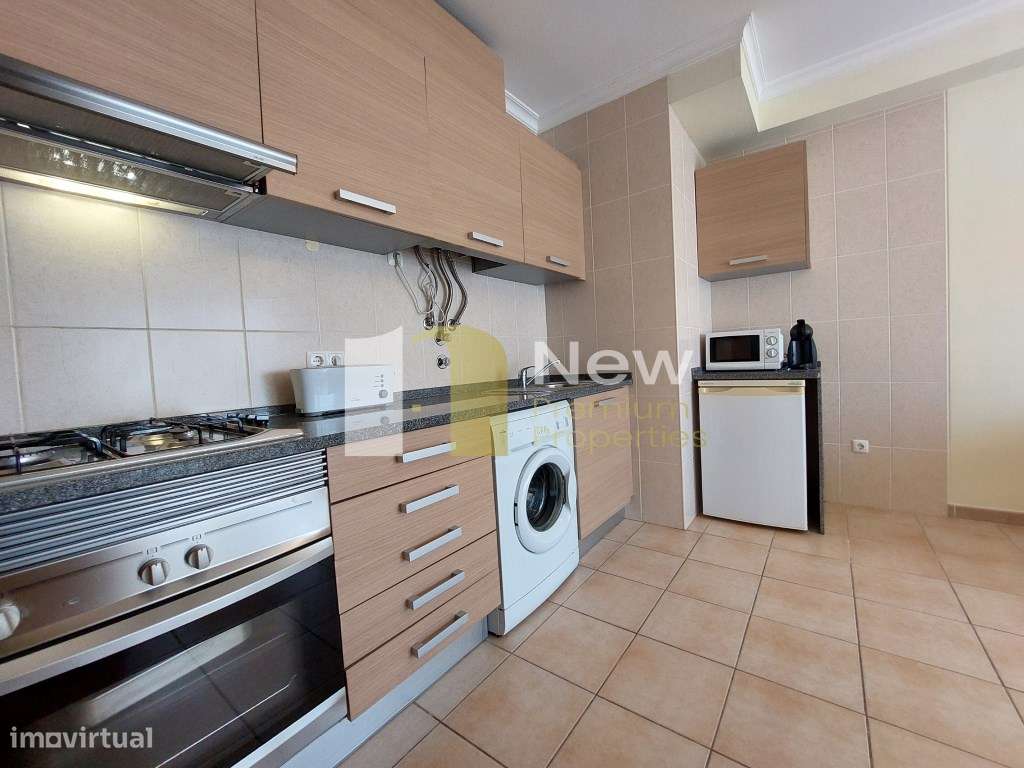 Apartamento T2 com Piscina em Armação de Pêra.-8