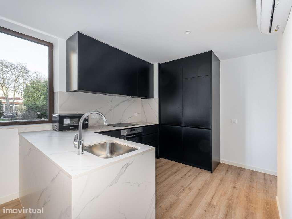 Apartamento T1 convertido em T2, inserido condomínio fechado - Empr...-9