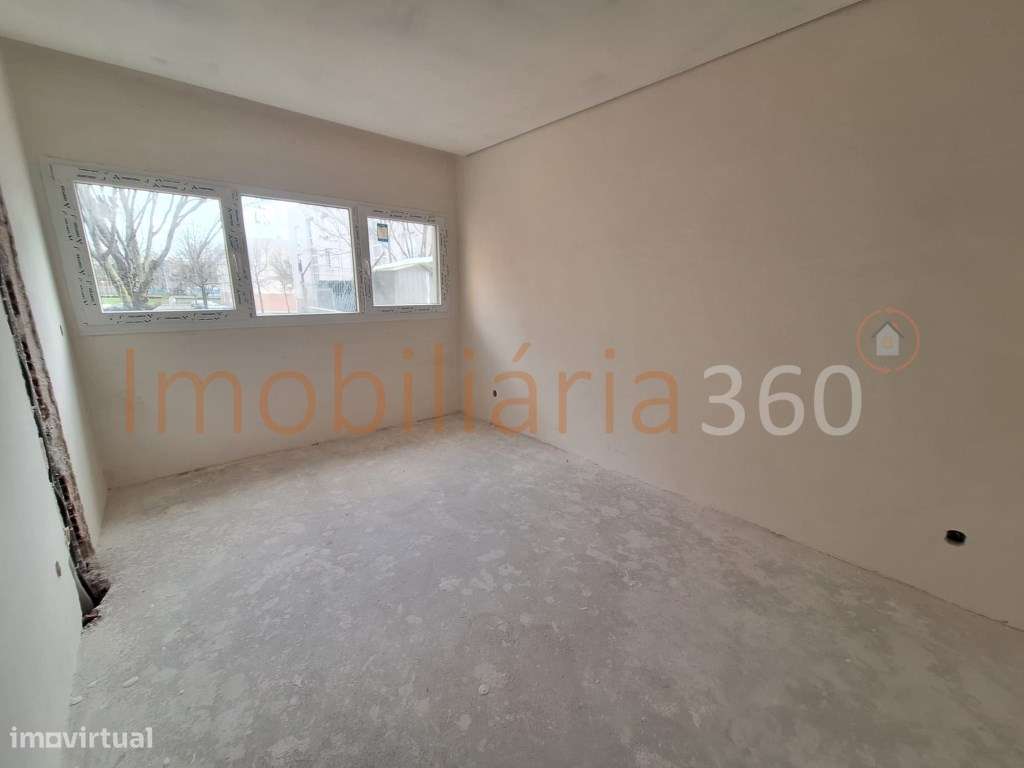 **Moradia Geminada em Venda em Guifões** - Grande imagem: 3/17