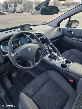 Peugeot 3008 1.6 HDi Active - 16