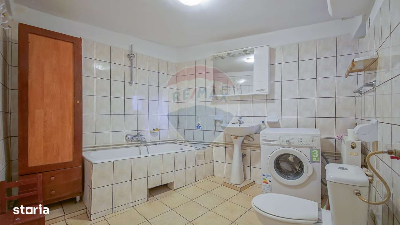 Casă individuală cu 3 camere, Șchei - Imagine principală: 5/13