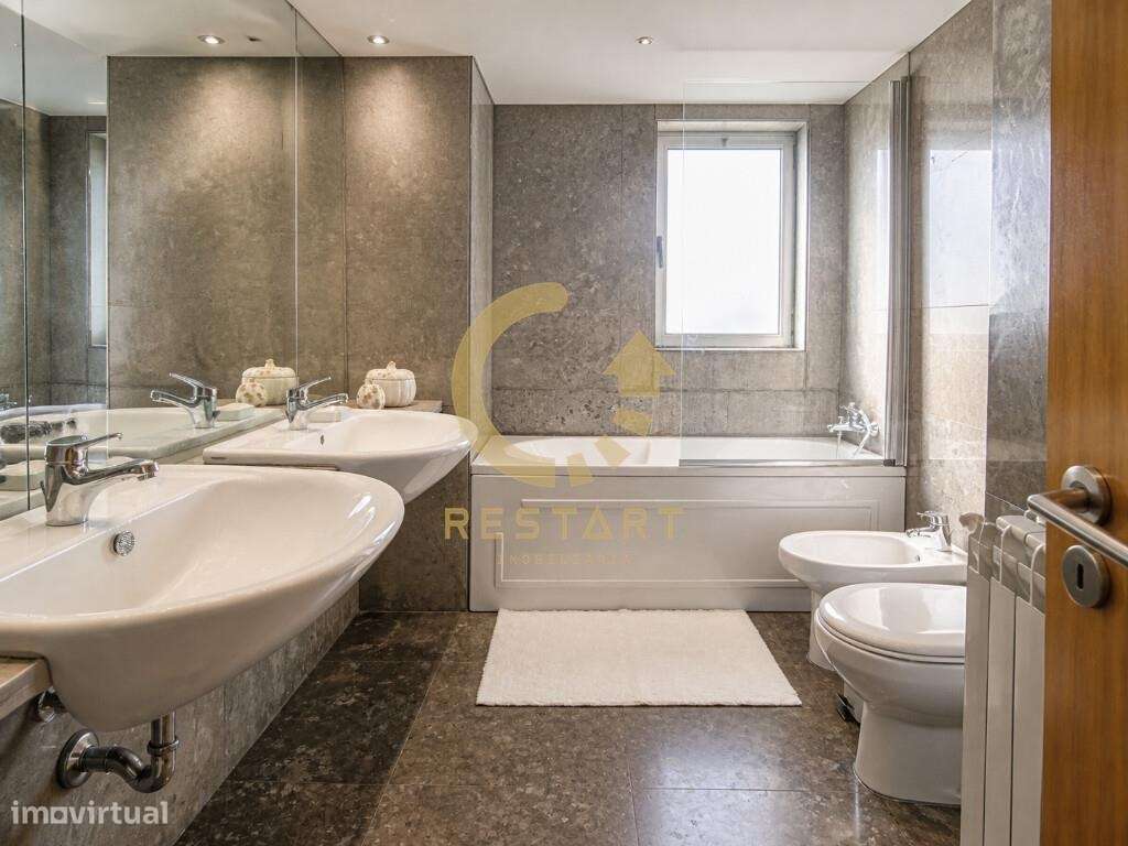 T2 Mobilado em Condomínio Fechado com Piscina | Vila Nova da Telha – M-26