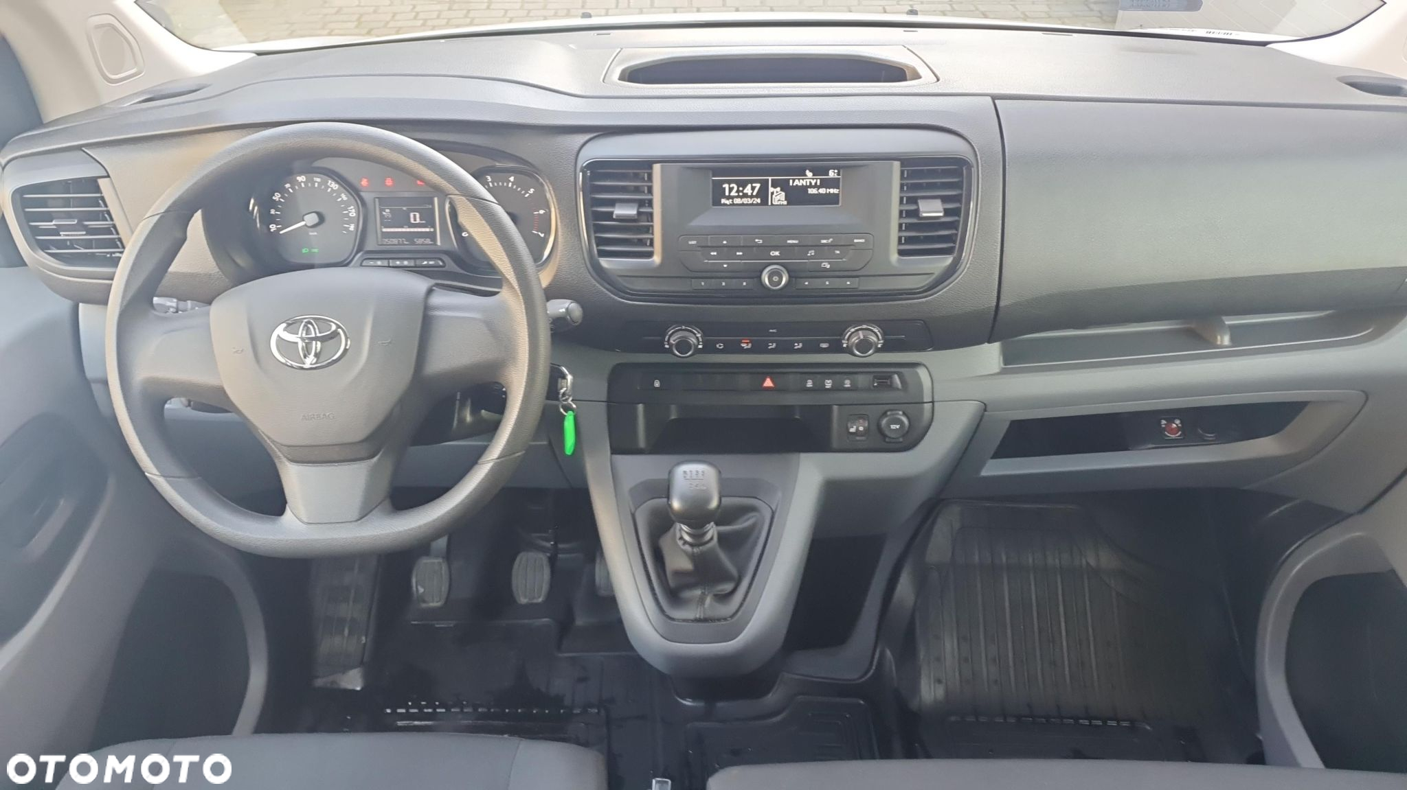 Toyota ProAce - 16