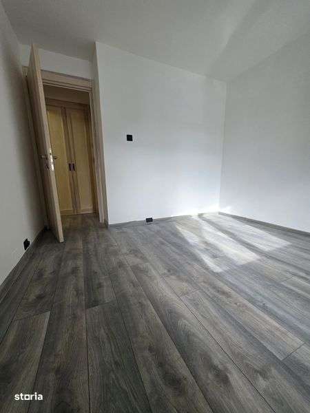 Apartament la parter zona Spital - Imagine principală: 4/8