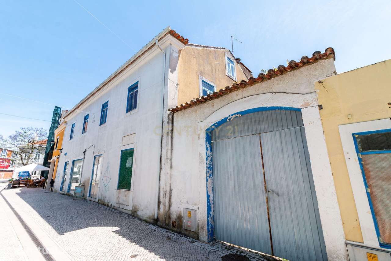 Edifício Espaçoso em Marinha Grande - Oportunidade Única! - Grande imagem: 2/19