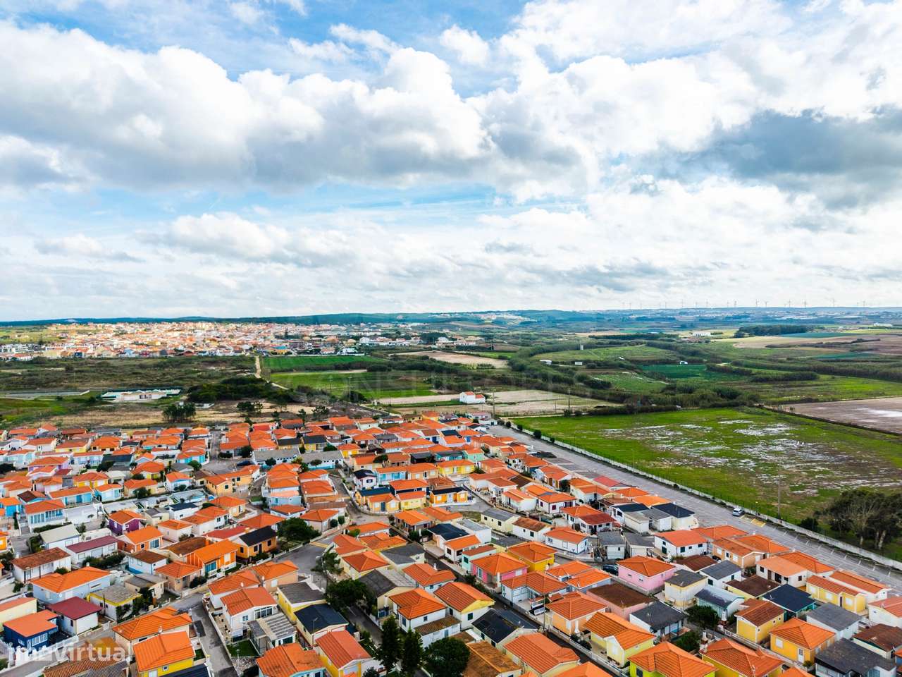 Apartamento T2 com Sótão e Varanda junto à Praia do Baleal-39