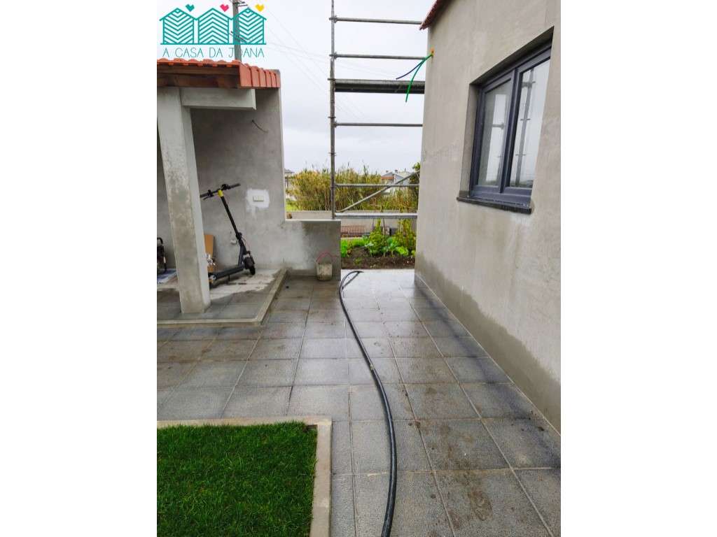 Moradia térrea T2 com terreno em S.Bernardo - Grande imagem: 4/33