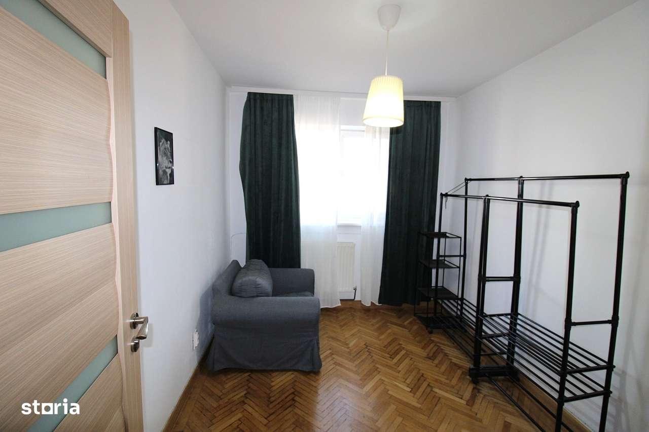 Apartament cu 3 camere in Centru langa Banca Nationala - Imagine principală: 5/10