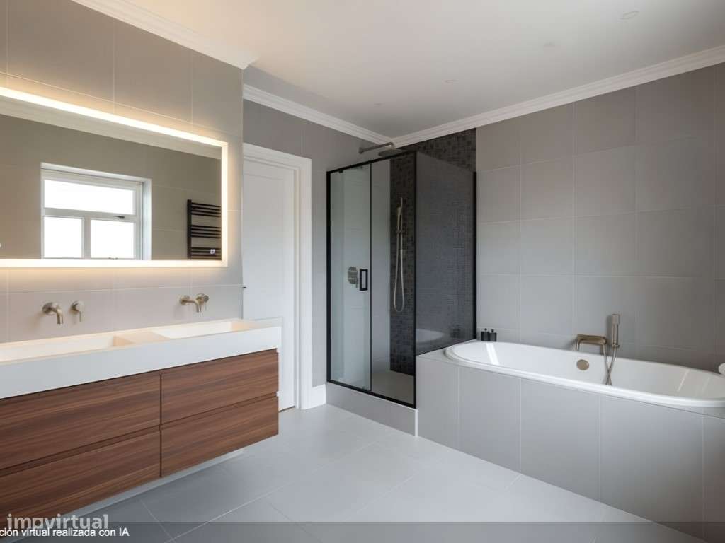 Andar de Moradia T2 para recuperação em Paço de Arcos - Grande imagem: 5/38