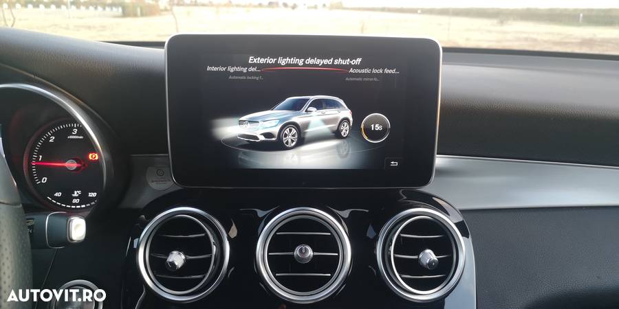 Mercedes-Benz GLC 220 d 4Matic 9G-TRONIC AMG Line - 27