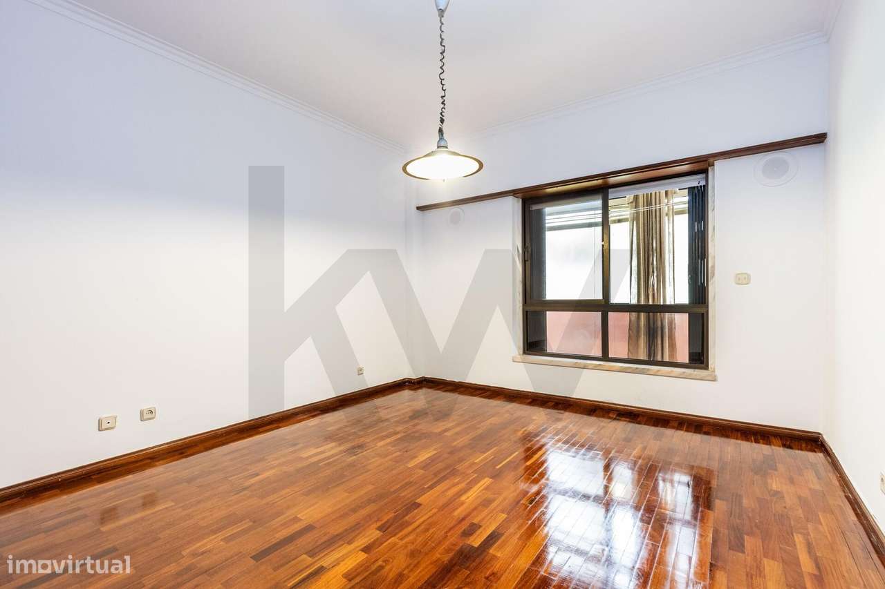 T3 com garagem e terraço com 100m2 - Grande imagem: 5/32