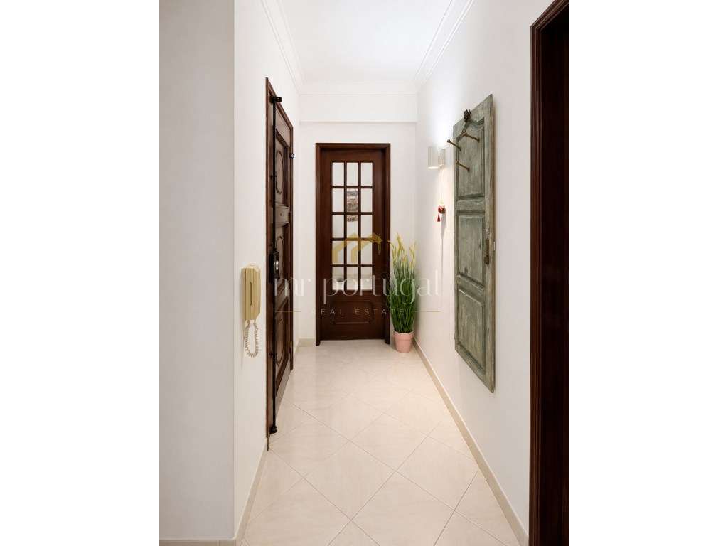 Excelente Apartamento T3 no Centro de Mafra com Parqueamento e Arre...-15