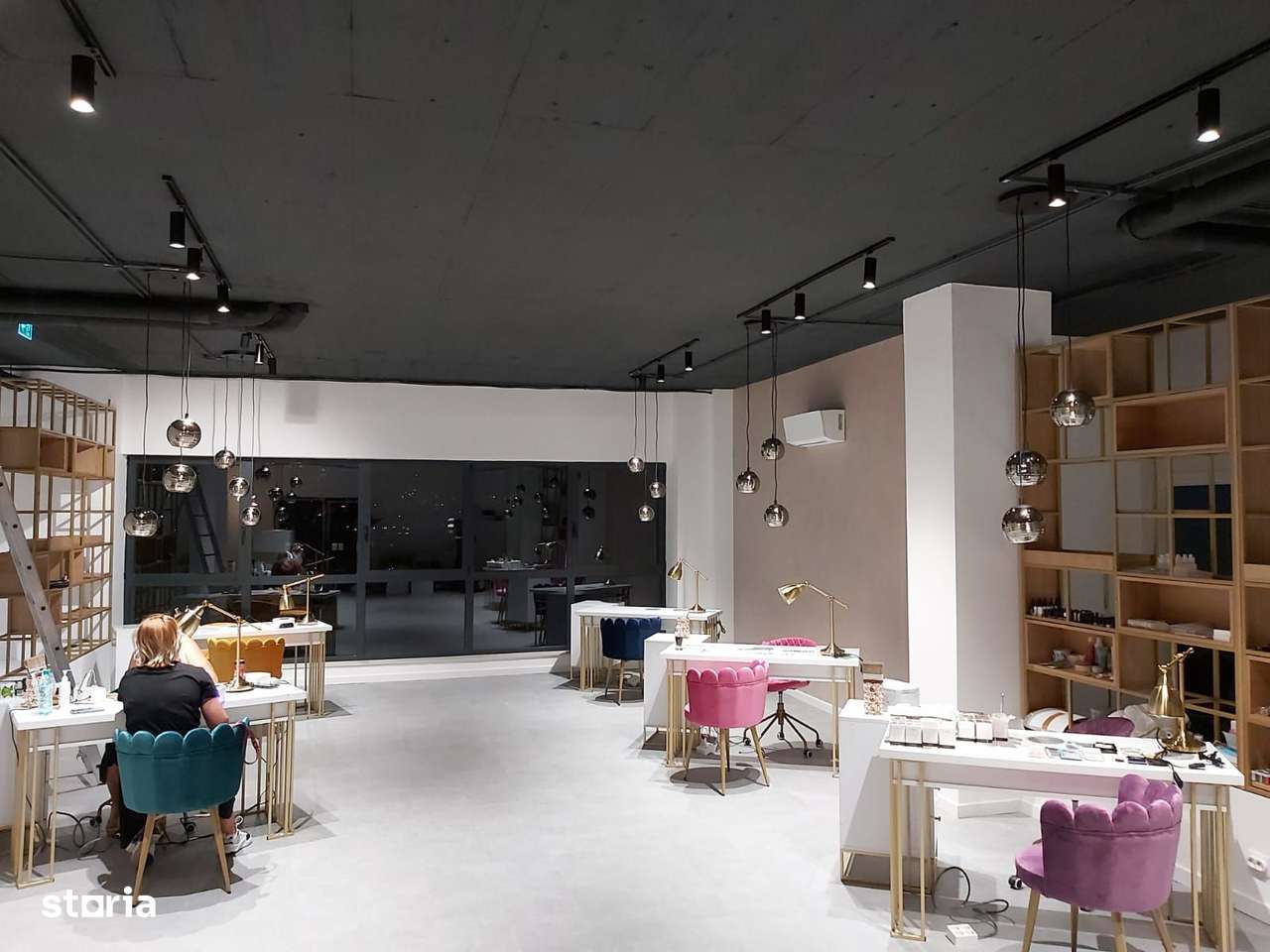 Spatiu comercial cu preluare de chiriasi, ideal investitie - Imagine principală: 1/17