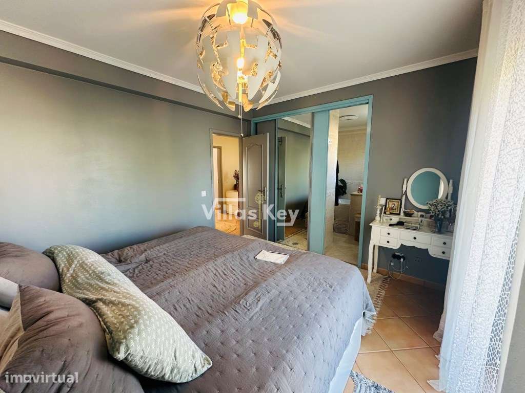 Encantadora moradia T4 perto das praias, Lagos, Luz - Grande imagem: 4/25